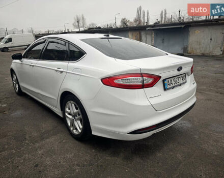 Белый Форд Фьюжн, объемом двигателя 1.5 л и пробегом 204 тыс. км за 8000 $, фото 3 на Automoto.ua