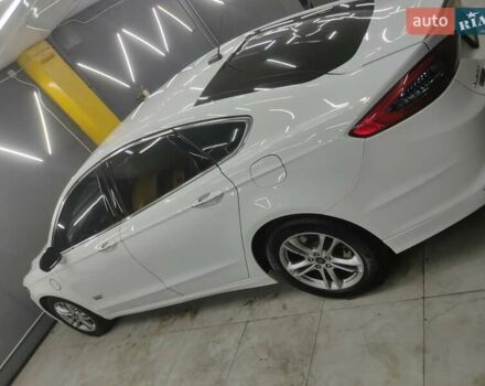 Белый Форд Фьюжн, объемом двигателя 2 л и пробегом 240 тыс. км за 10800 $, фото 9 на Automoto.ua