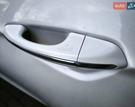 Білий Форд Фьюжен, об'ємом двигуна 2 л та пробігом 108 тис. км за 15000 $, фото 8 на Automoto.ua