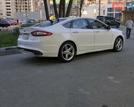 Белый Форд Фьюжн, объемом двигателя 2 л и пробегом 259 тыс. км за 10700 $, фото 6 на Automoto.ua