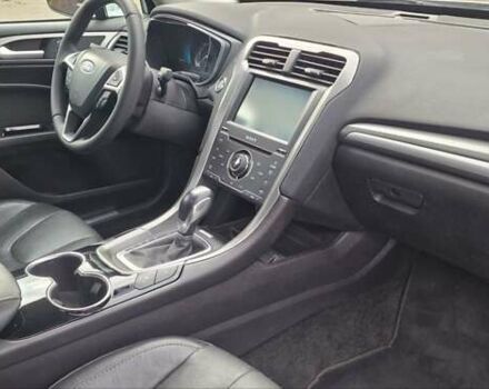 Білий Форд Фьюжен, об'ємом двигуна 2 л та пробігом 130 тис. км за 14900 $, фото 1 на Automoto.ua