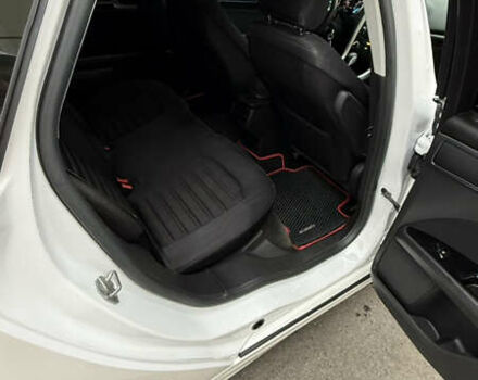 Белый Форд Фьюжн, объемом двигателя 2.5 л и пробегом 240 тыс. км за 9300 $, фото 21 на Automoto.ua