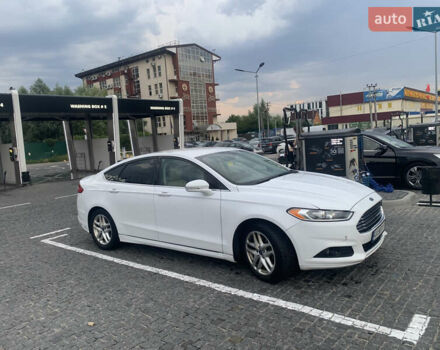 Білий Форд Фьюжен, об'ємом двигуна 2.5 л та пробігом 238 тис. км за 9300 $, фото 1 на Automoto.ua