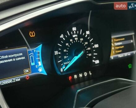 Білий Форд Фьюжен, об'ємом двигуна 2 л та пробігом 127 тис. км за 16000 $, фото 28 на Automoto.ua