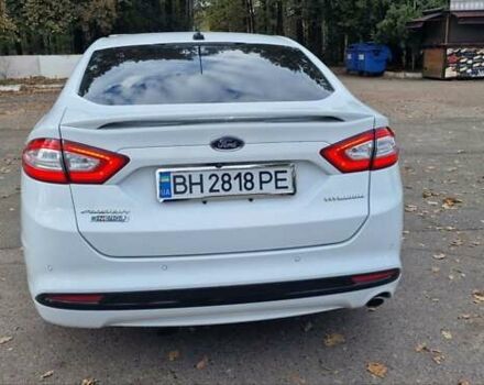 Білий Форд Фьюжен, об'ємом двигуна 2 л та пробігом 130 тис. км за 14900 $, фото 16 на Automoto.ua