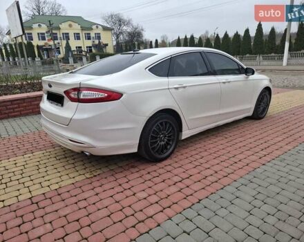 Білий Форд Фьюжен, об'ємом двигуна 1.5 л та пробігом 161 тис. км за 9900 $, фото 3 на Automoto.ua