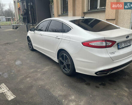 Форд Фьюжн 2015 в Николаеве на Automoto.ua Белый Форд Фьюжн, объемом двигателя 2 л и пробегом 84 тыс. км за 12700 $, фото 2 на Automoto.ua