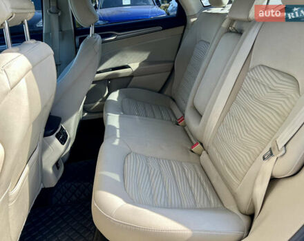 Білий Форд Фьюжен, об'ємом двигуна 2.49 л та пробігом 201 тис. км за 9300 $, фото 41 на Automoto.ua