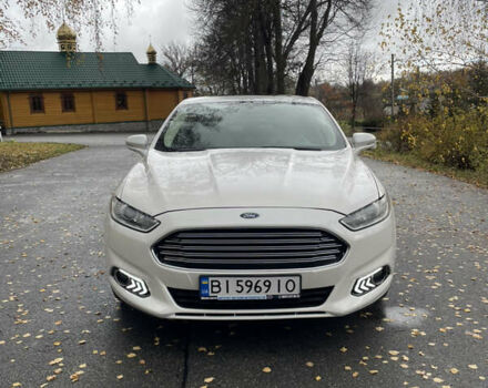 Белый Форд Фьюжн, объемом двигателя 2 л и пробегом 160 тыс. км за 10800 $, фото 2 на Automoto.ua