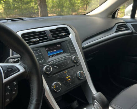 Белый Форд Фьюжн, объемом двигателя 2.5 л и пробегом 140 тыс. км за 9600 $, фото 11 на Automoto.ua