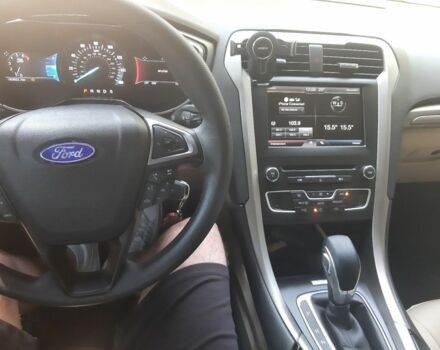 Белый Форд Фьюжн, объемом двигателя 2.5 л и пробегом 77 тыс. км за 13000 $, фото 7 на Automoto.ua
