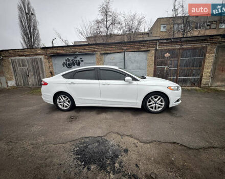 Белый Форд Фьюжн, объемом двигателя 1.5 л и пробегом 204 тыс. км за 8000 $, фото 8 на Automoto.ua