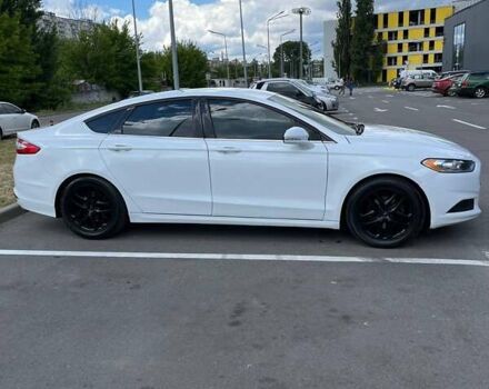Форд Фьюжн 2015 в Киеве на Automoto.ua Белый Форд Фьюжн, объемом двигателя 2.49 л и пробегом 143 тыс. км за 10500 $, фото 3 на Automoto.ua