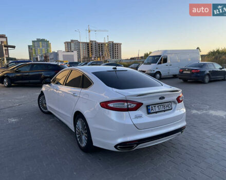 Белый Форд Фьюжн, объемом двигателя 2 л и пробегом 253 тыс. км за 9900 $, фото 16 на Automoto.ua