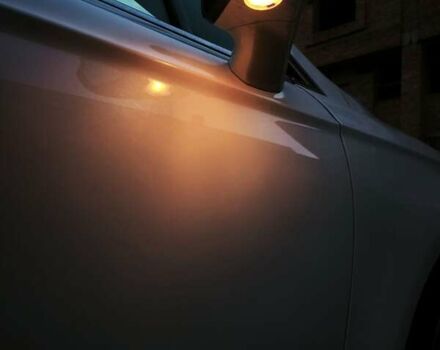 Білий Форд Фьюжен, об'ємом двигуна 2 л та пробігом 108 тис. км за 15000 $, фото 12 на Automoto.ua