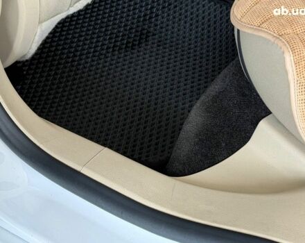 Белый Форд Фьюжн, объемом двигателя 2 л и пробегом 224 тыс. км за 11490 $, фото 15 на Automoto.ua