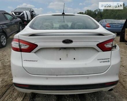 Белый Форд Фьюжн, объемом двигателя 2 л и пробегом 158 тыс. км за 2500 $, фото 3 на Automoto.ua