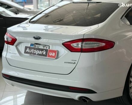 Белый Форд Фьюжн, объемом двигателя 2 л и пробегом 224 тыс. км за 11490 $, фото 7 на Automoto.ua