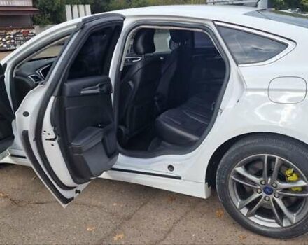 Білий Форд Фьюжен, об'ємом двигуна 2 л та пробігом 130 тис. км за 14900 $, фото 23 на Automoto.ua