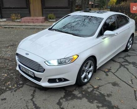 Білий Форд Фьюжен, об'ємом двигуна 2.5 л та пробігом 240 тис. км за 9449 $, фото 1 на Automoto.ua