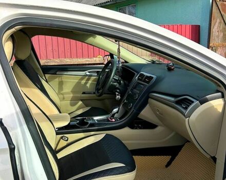 Белый Форд Фьюжн, объемом двигателя 2.5 л и пробегом 114 тыс. км за 10500 $, фото 6 на Automoto.ua