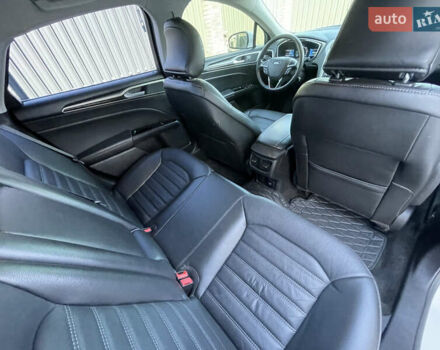 Білий Форд Фьюжен, об'ємом двигуна 2 л та пробігом 180 тис. км за 11400 $, фото 22 на Automoto.ua