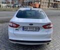 Белый Форд Фьюжн, объемом двигателя 2.5 л и пробегом 220 тыс. км за 7700 $, фото 2 на Automoto.ua