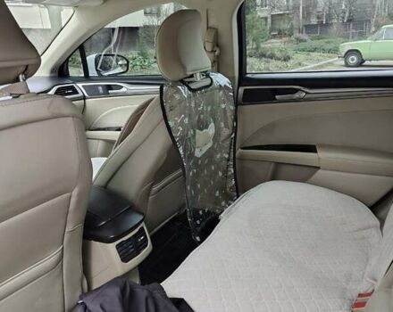 Білий Форд Фьюжен, об'ємом двигуна 2.49 л та пробігом 130 тис. км за 11300 $, фото 11 на Automoto.ua