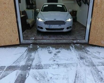 Белый Форд Фьюжн, объемом двигателя 2 л и пробегом 215 тыс. км за 10550 $, фото 3 на Automoto.ua