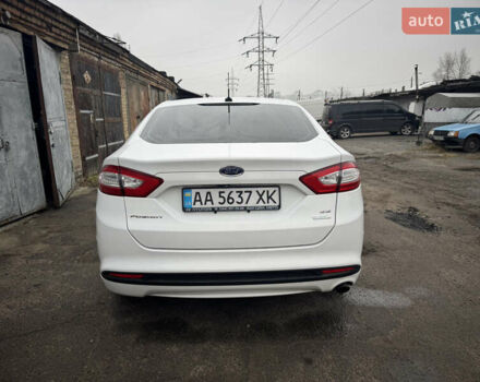 Белый Форд Фьюжн, объемом двигателя 1.5 л и пробегом 204 тыс. км за 8000 $, фото 2 на Automoto.ua