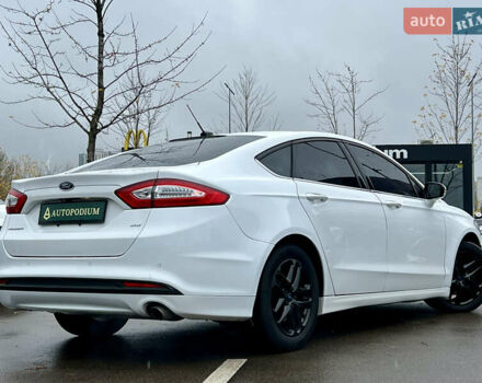 Белый Форд Фьюжн, объемом двигателя 2.49 л и пробегом 199 тыс. км за 9500 $, фото 14 на Automoto.ua