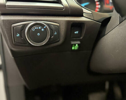 Белый Форд Фьюжн, объемом двигателя 2.5 л и пробегом 185 тыс. км за 8900 $, фото 9 на Automoto.ua