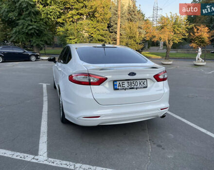 Білий Форд Фьюжен, об'ємом двигуна 2 л та пробігом 169 тис. км за 13000 $, фото 19 на Automoto.ua