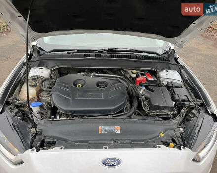 Белый Форд Фьюжн, объемом двигателя 2 л и пробегом 150 тыс. км за 12900 $, фото 10 на Automoto.ua