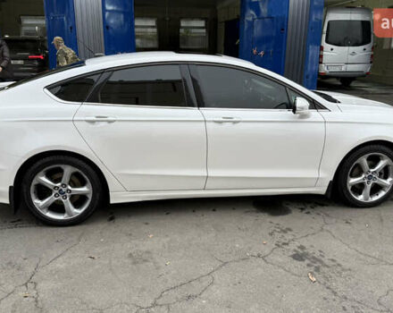 Белый Форд Фьюжн, объемом двигателя 2.5 л и пробегом 240 тыс. км за 9300 $, фото 3 на Automoto.ua