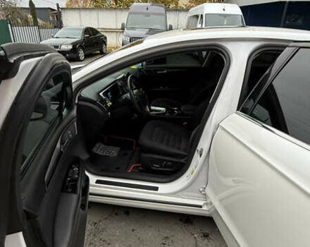 Белый Форд Фьюжн, объемом двигателя 2.5 л и пробегом 240 тыс. км за 9300 $, фото 13 на Automoto.ua