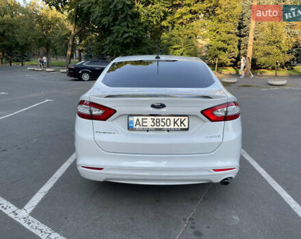 Білий Форд Фьюжен, об'ємом двигуна 2 л та пробігом 169 тис. км за 13000 $, фото 20 на Automoto.ua
