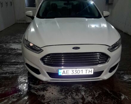 Белый Форд Фьюжн, объемом двигателя 2.5 л и пробегом 125 тыс. км за 12300 $, фото 1 на Automoto.ua