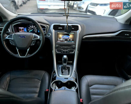 Форд Фьюжен 2015 у Одесі на Automoto.ua Білий Форд Фьюжен, об'ємом двигуна 2 л та пробігом 148 тис. км за 10900 $, фото 8 на Automoto.ua