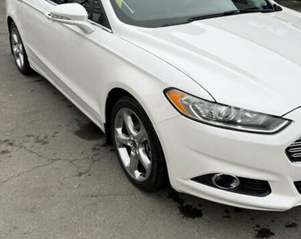 Белый Форд Фьюжн, объемом двигателя 2.5 л и пробегом 240 тыс. км за 9300 $, фото 2 на Automoto.ua