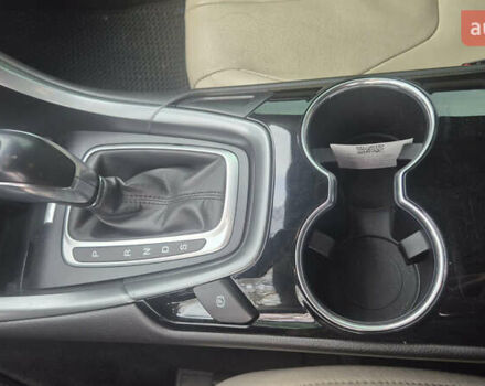 Білий Форд Фьюжен, об'ємом двигуна 2 л та пробігом 158 тис. км за 10950 $, фото 11 на Automoto.ua