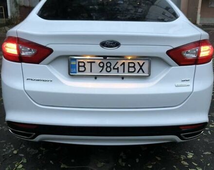 Білий Форд Фьюжен, об'ємом двигуна 2 л та пробігом 135 тис. км за 10454 $, фото 17 на Automoto.ua