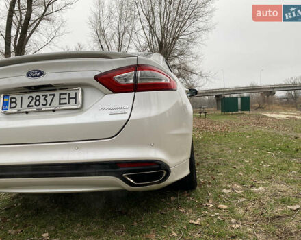 Белый Форд Фьюжн, объемом двигателя 2 л и пробегом 400 тыс. км за 9200 $, фото 11 на Automoto.ua