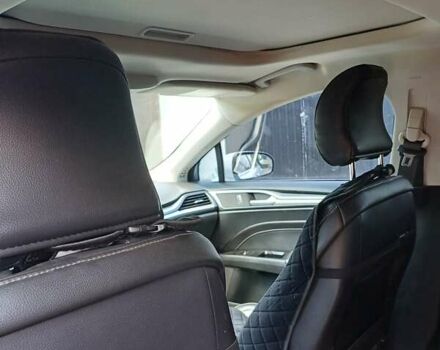 Білий Форд Фьюжен, об'ємом двигуна 2 л та пробігом 165 тис. км за 13000 $, фото 2 на Automoto.ua