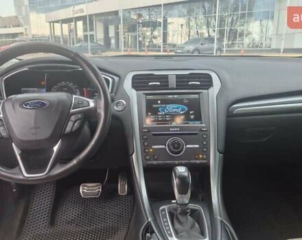 Белый Форд Фьюжн, объемом двигателя 2 л и пробегом 158 тыс. км за 11750 $, фото 9 на Automoto.ua