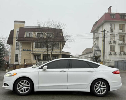 Белый Форд Фьюжн, объемом двигателя 2.5 л и пробегом 185 тыс. км за 8900 $, фото 1 на Automoto.ua