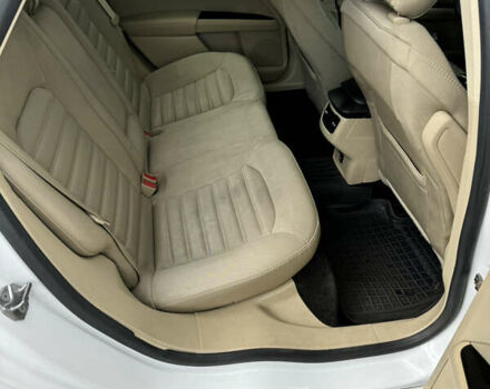 Білий Форд Фьюжен, об'ємом двигуна 2 л та пробігом 272 тис. км за 9500 $, фото 7 на Automoto.ua