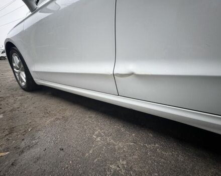 Білий Форд Фьюжен, об'ємом двигуна 1.5 л та пробігом 204 тис. км за 8000 $, фото 4 на Automoto.ua