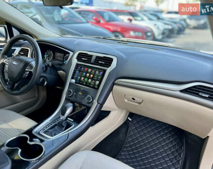 Білий Форд Фьюжен, об'ємом двигуна 2.49 л та пробігом 201 тис. км за 9300 $, фото 39 на Automoto.ua