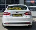 Білий Форд Фьюжен, об'ємом двигуна 2 л та пробігом 75 тис. км за 12900 $, фото 4 на Automoto.ua